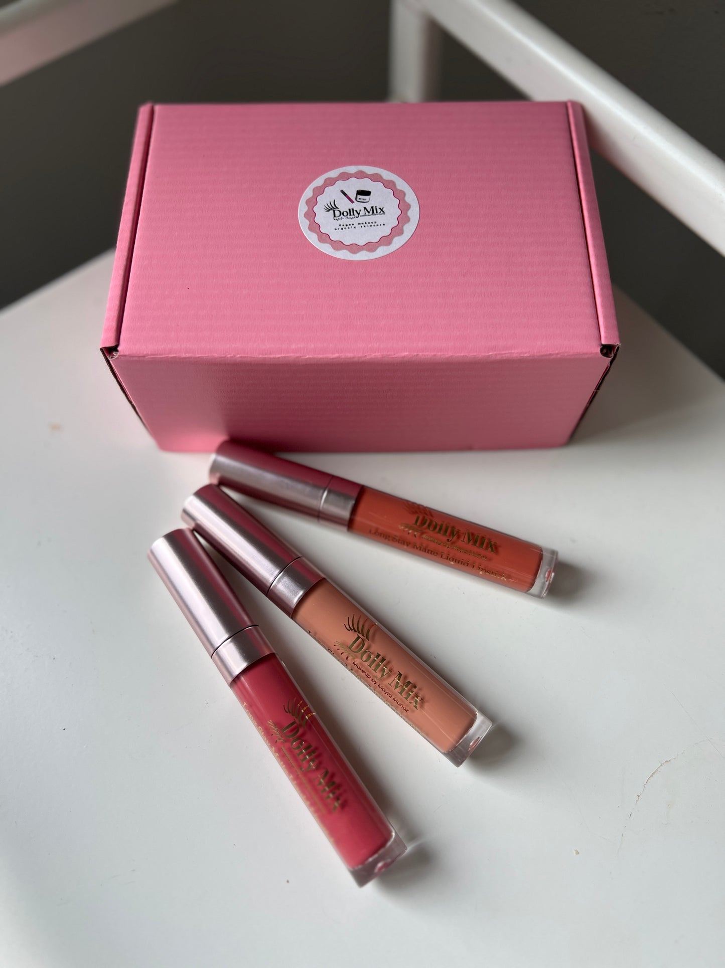 gift box with 3 lipsticks!